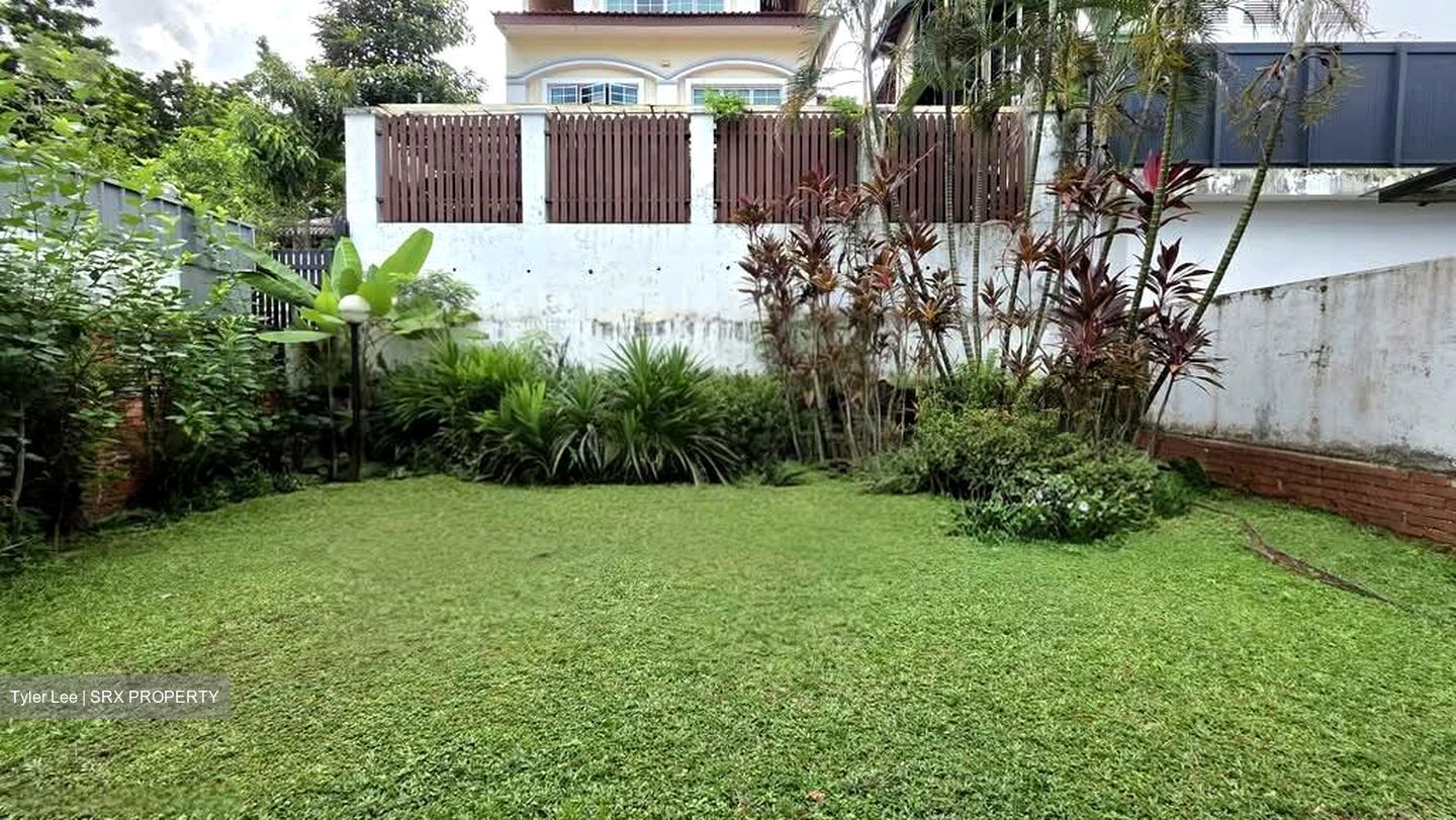 Jalan Pakis (D23), Semi-Detached #575856481
